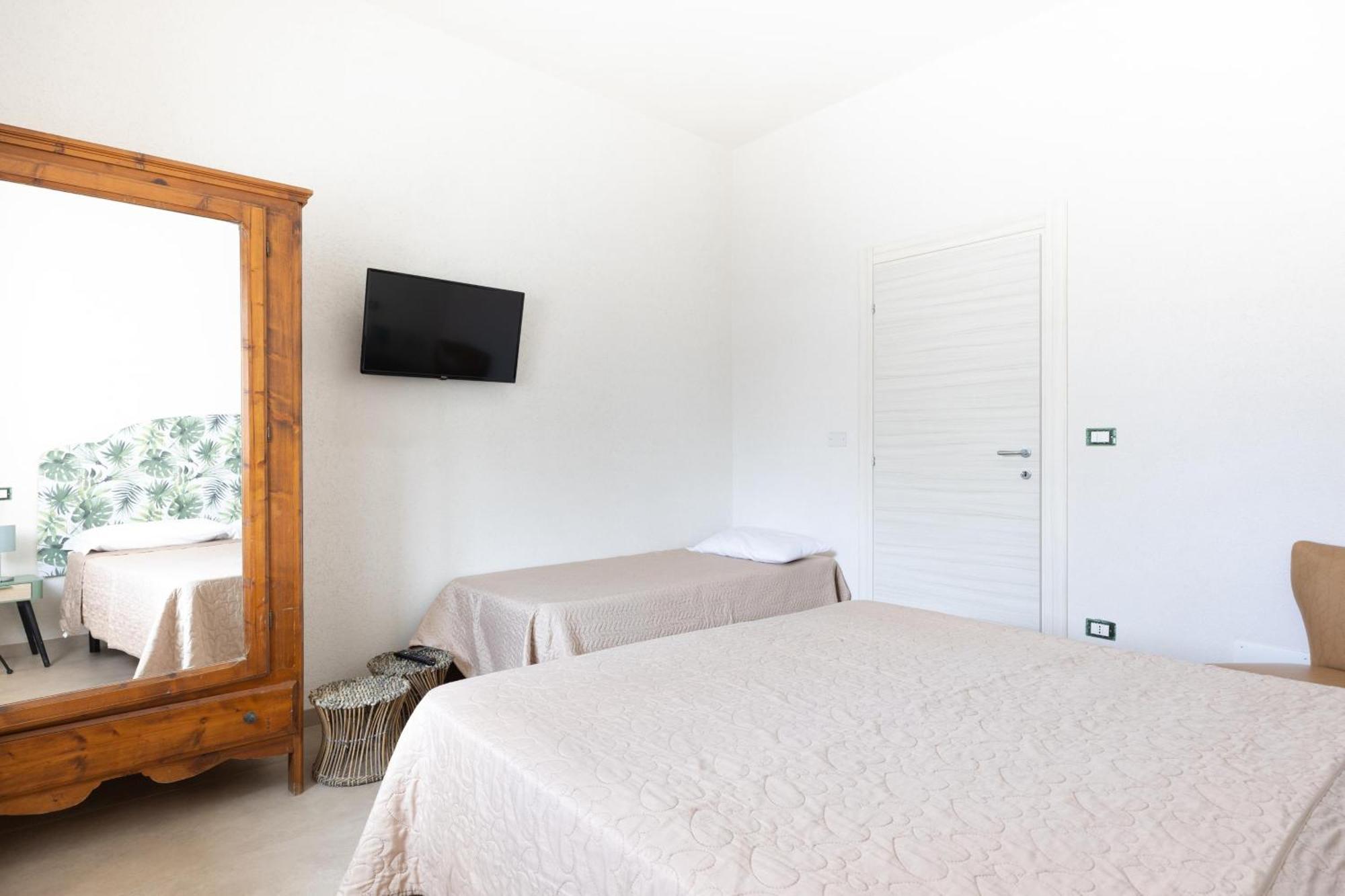 La Casa Di Zia Dedera Apartment ตอร์เรซานตาซาบีนา ภายนอก รูปภาพ